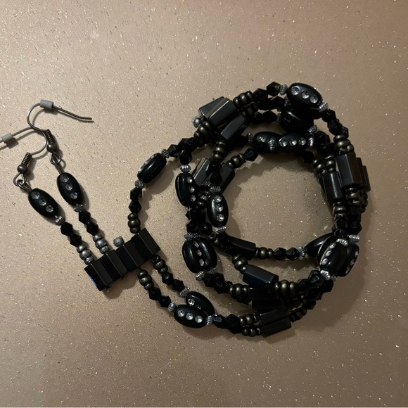 Jewelry - Magnetic wrap around black Bracelet/ Earring